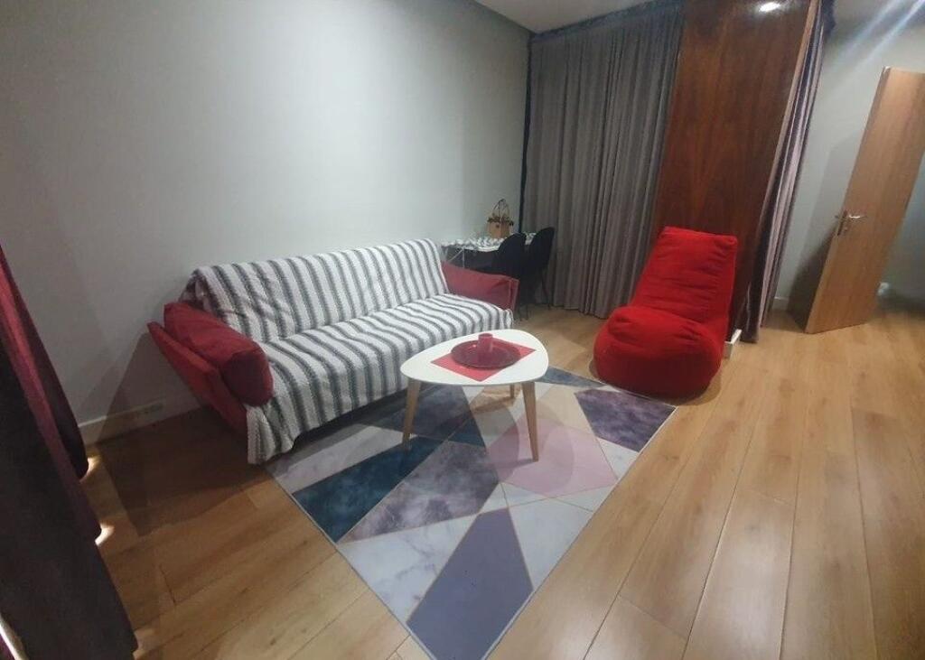 Offriamo monolocali in affitto 45m2 a Xhamllik