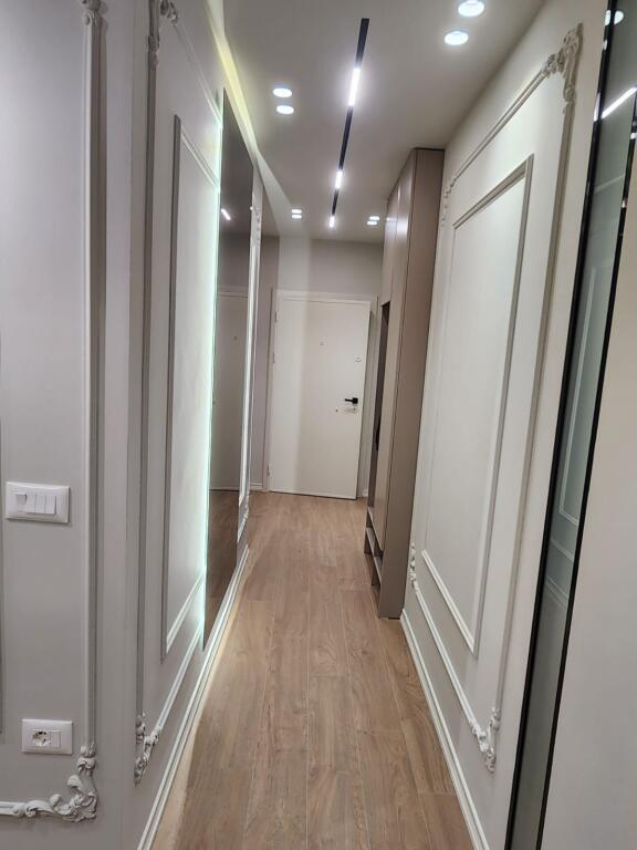 Shitet Apartament 2+1 në Plazh, Durrës