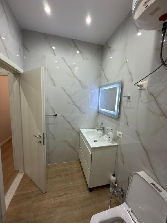 🏡 Jepet me qira apartament i ri 1+1 – Astir.