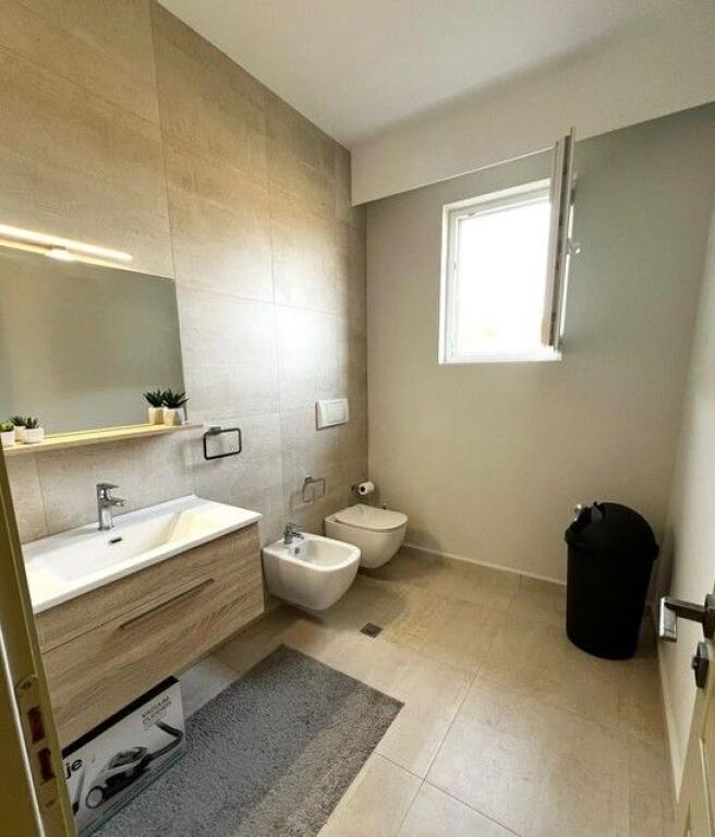 Qera, Vile 2-Kateshe, Prush, Tirana.