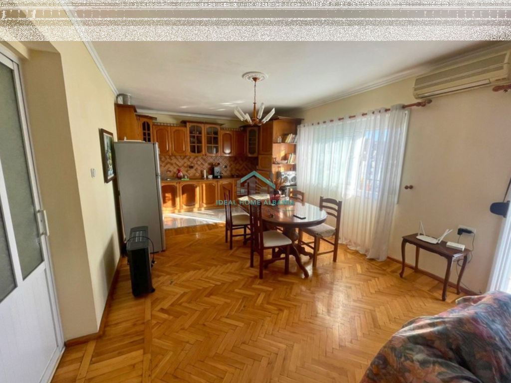 Apartament 2+1 Shitet – Rruga E Re, Vlore.