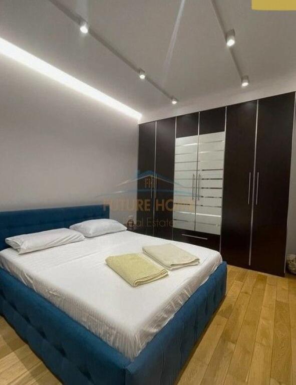 Qera, Apartament 2+1+2+Post Parkimi,Rruga Bardhyl, Tiranë.