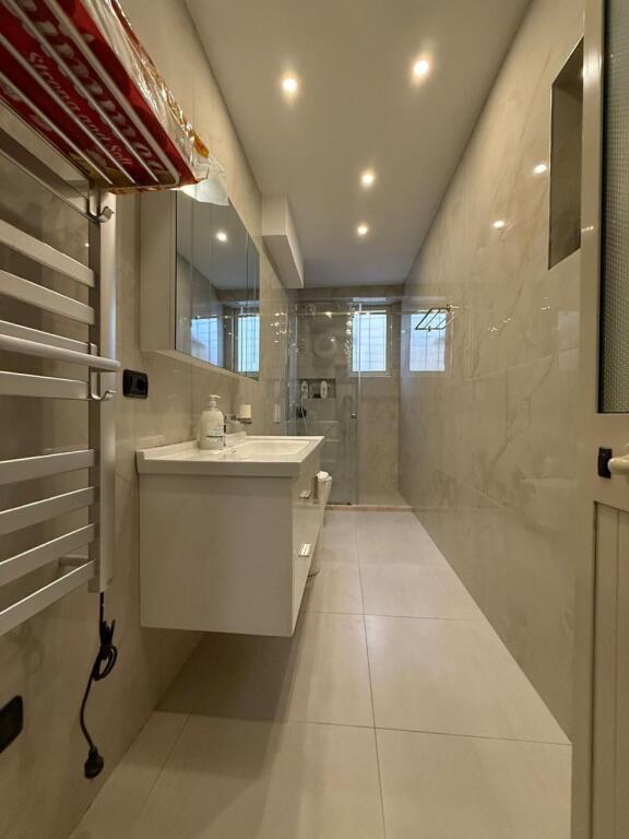 Jepet Me Qera Apartament 2+1+1 Ballkon