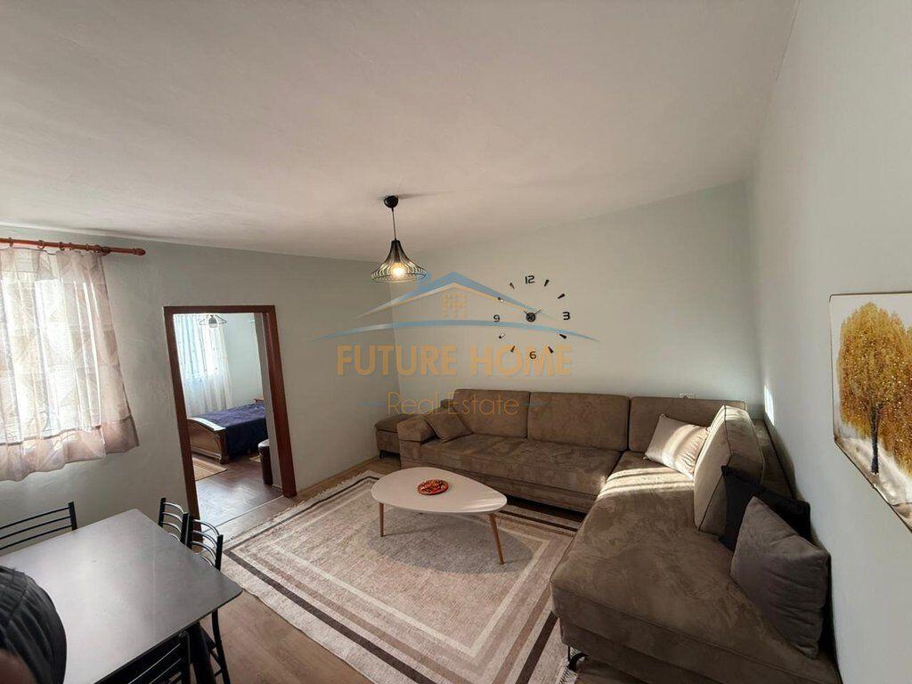 Qera, Apartament 2+1, Tregu Elektrik , Tiranë.