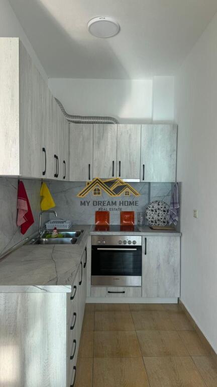 JEPET APARTAMENT ME QERA TEK SHKEMBI KAVAJES