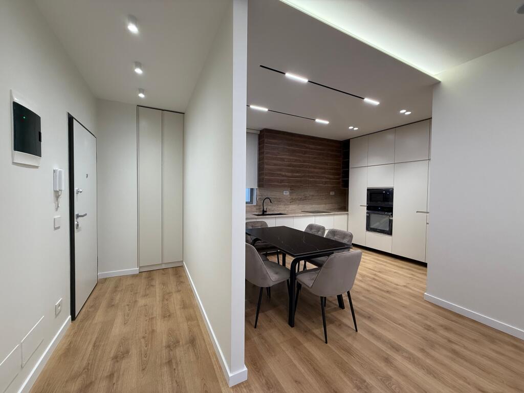 Qira, Apartament Luksoz 1+1 me Post Parkimi Rezidenca Green Valley – Liqeni i Thatë