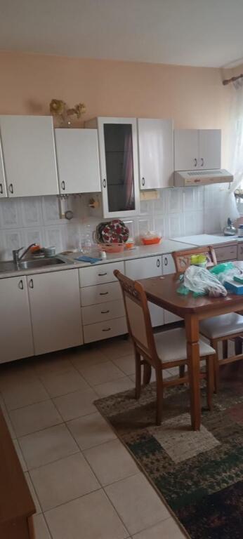 Jepet Me Qera Apartament 2+1+1 Ballkon