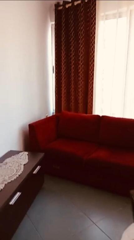 Jepet Me Qera Apartament 2+1+1 Ballkon