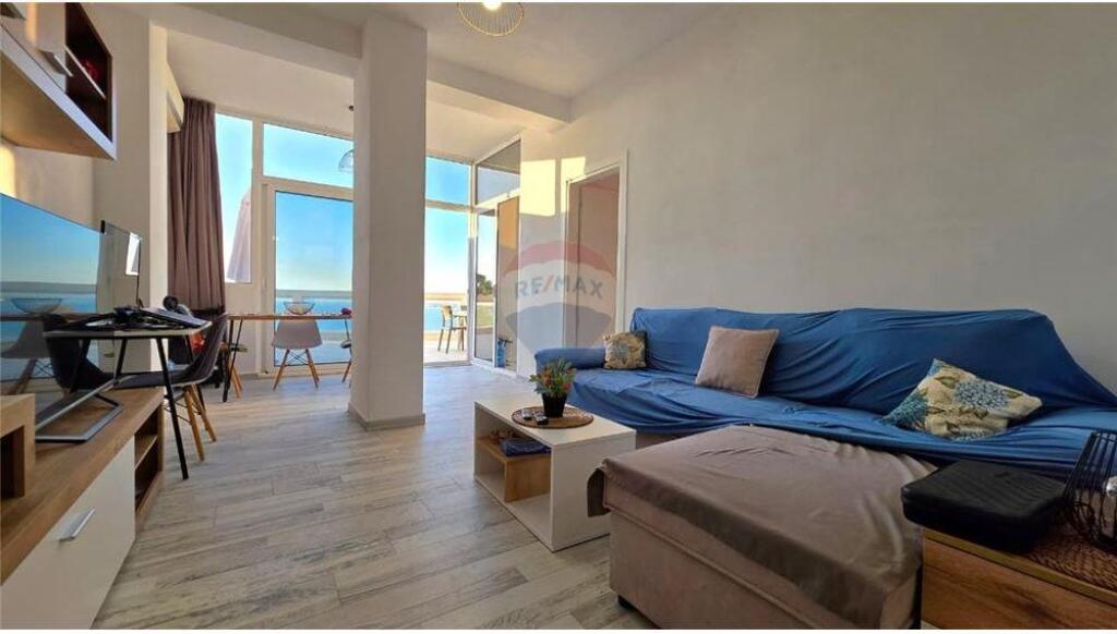 PENTHOUSE CON VISTA PANORAMICA SUL MARE A UJI I FTOHTË, VLORË!