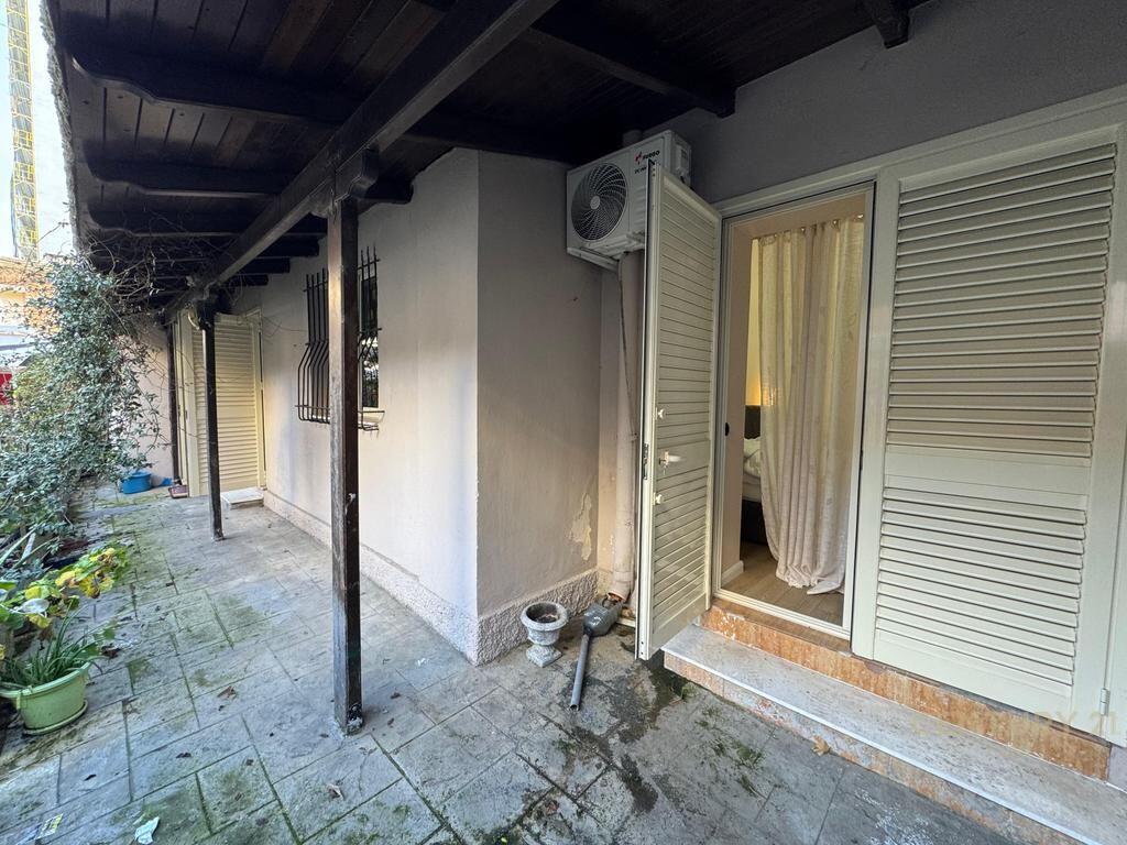 APARTAMENT 2+1 ME QIRA – QENDRA E TIRANËS