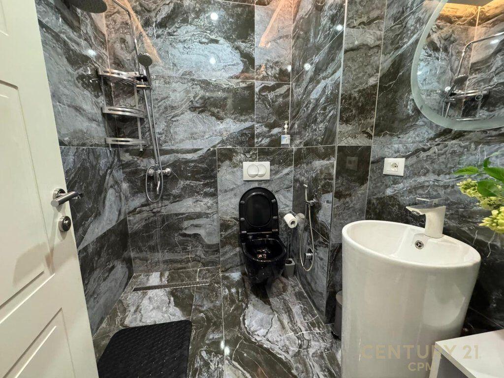 SHITET APARTAMENT LUKSOZ 3+1 – PRANË "LION PARK", RRUGA E ELBASANIT