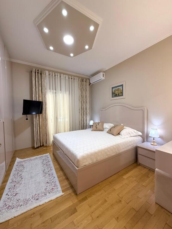 Casa privata 2+1+2 con parcheggio - Via Elbasan