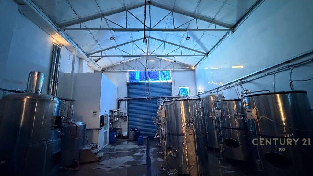 AFFITTASI – CAPANNONE INDUSTRIALE 600 m², VIA JORDAN MISJA