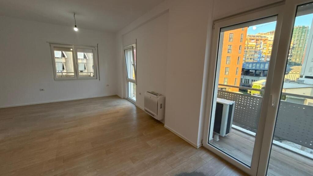 🏢 Jepet me qira apartament 2+1+2 – Rruga e Kosovareve