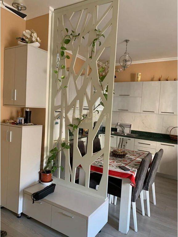 SHESIM APARTAMENT 1+1 NE TEK VALUTA, DURRES QENDER LULISHTJA 1 MAJI!