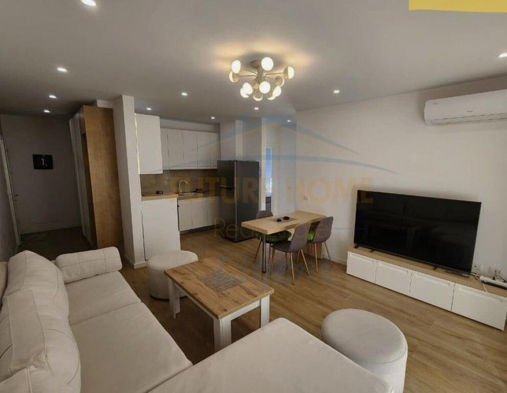 Qera, Apartament 2+1+2 Poste Parkimi, Liqeni i Thate Tirane.