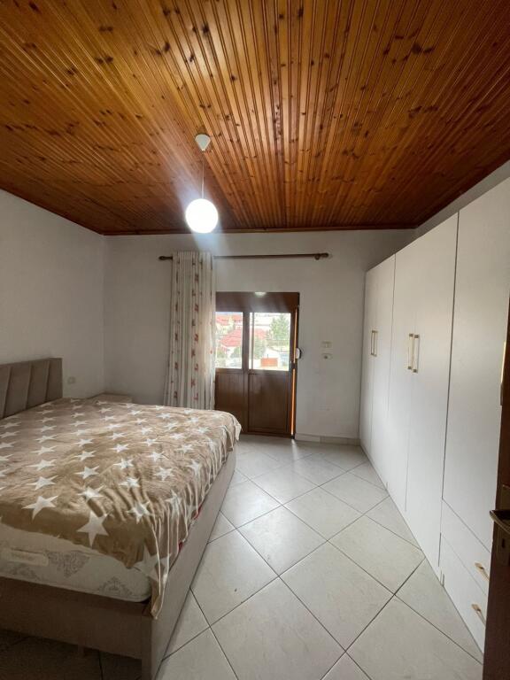 Affittasi Appartamento 2+1+1 con Balcone