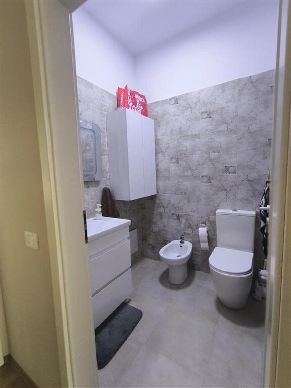 Appartamento in Vendita 2+1+Posto Auto a Ali Demi (ID B120756) Tirana