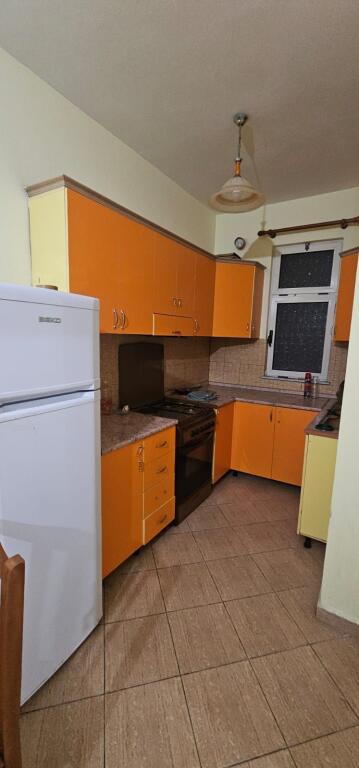 APARTAMENT ME QERA 2+1 Plazh 300€