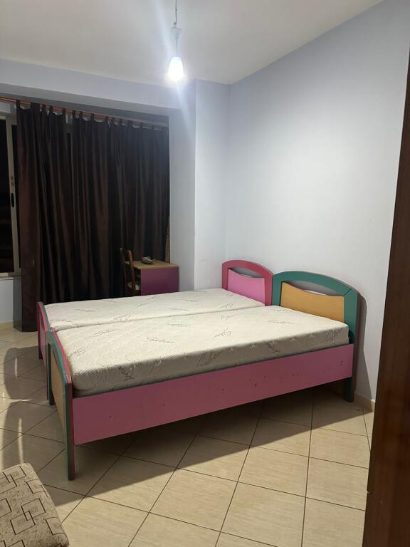 Jepet&#x20;Me&#x20;Qera&#x20;Apartament&#x20;2&#x2B;1&#x2B;1&#x20;Ballkon
