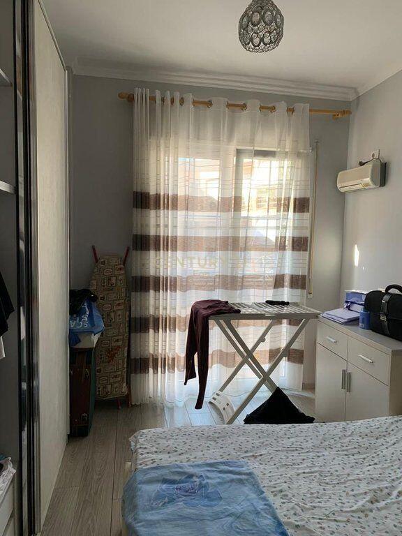 SHESIM APARTAMENT 1+1 NE TEK VALUTA, DURRES QENDER LULISHTJA 1 MAJI!