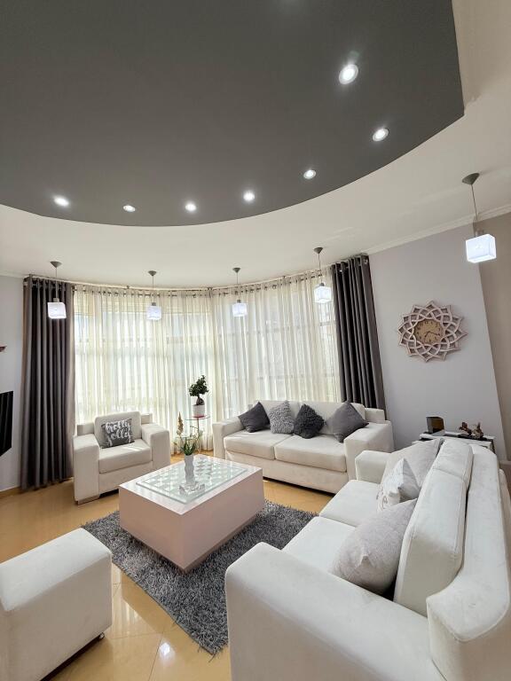 Casa privata 2+1+2 con parcheggio - Via Elbasan