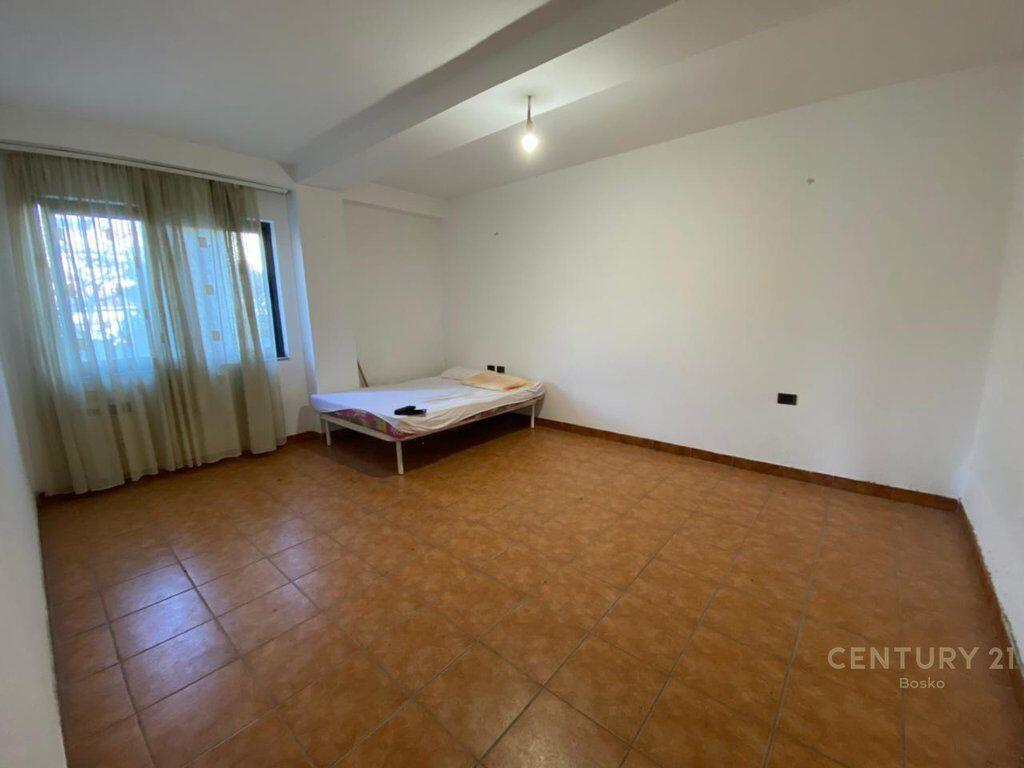 SHITET APARTAMENT 2+1 – MINE PEZA