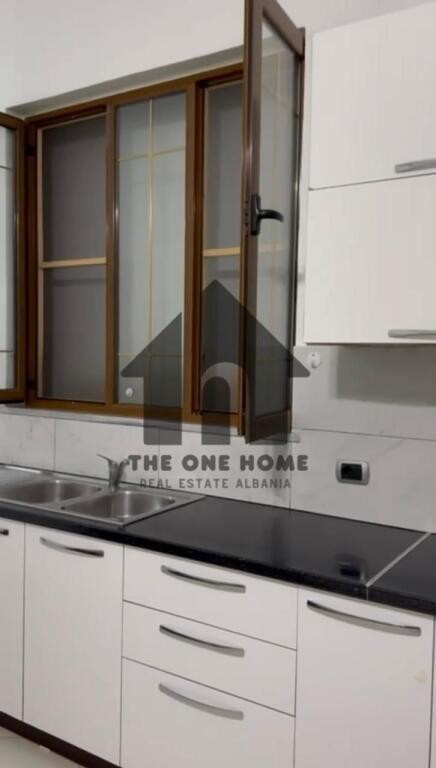 Qera 1+1 Kopshti Zologjik.