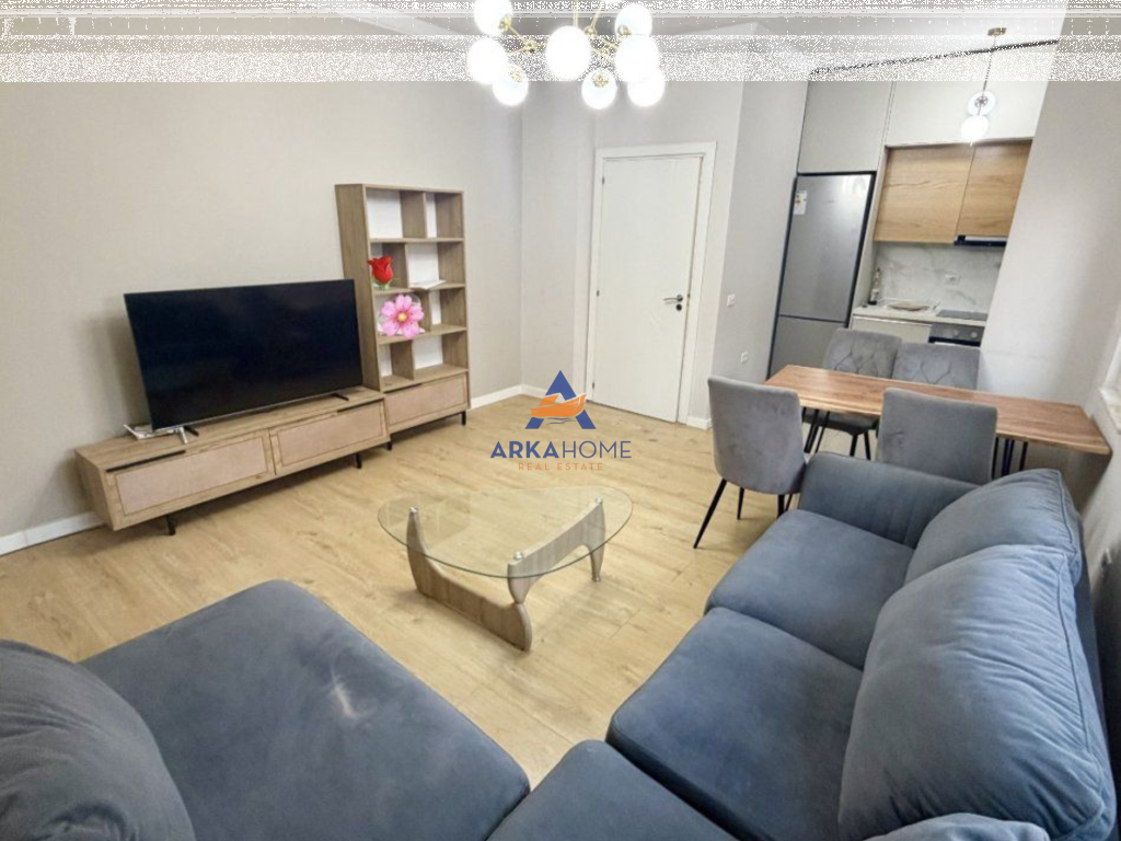 JEPET ME QERA APARTAMENT 2+1+BALLKON+GARAZH "TE KOMUNA E PARISIT" 750 EURO