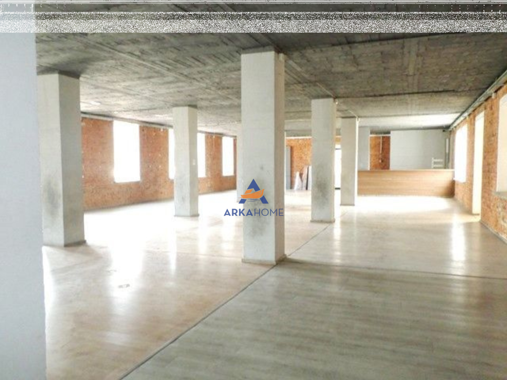 MAGAZZINO IN AFFITTO 200M2 "DOMJE" 300 EURO
