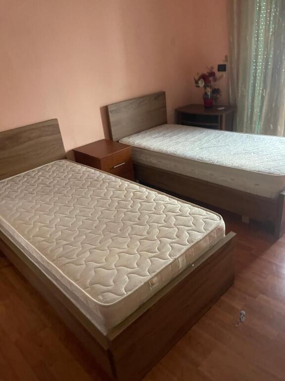 Jepet Me Qera Apartament 2+1+1 Ballkon