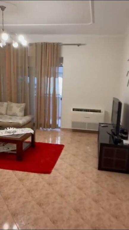 Super ap 3+1+2 tek shkolla baletit