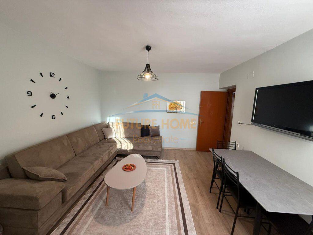 Qera, Apartament 2+1, Tregu Elektrik , Tiranë.