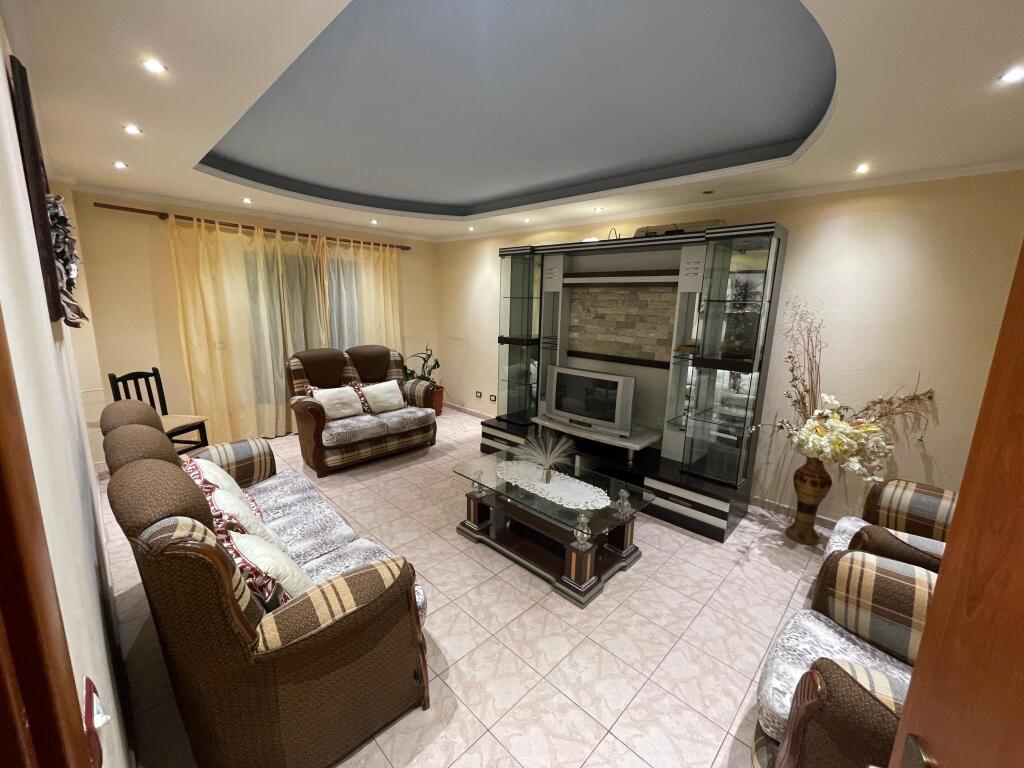 Apartament 2+1 me qera tek Bulevardi i Ri