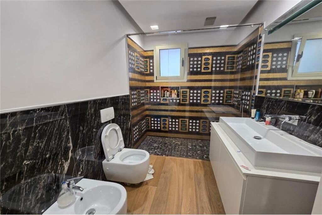 Papafingo LUKSOZE 3+1+2 në Lungomare, Pamje Spektakolare nga Deti! 