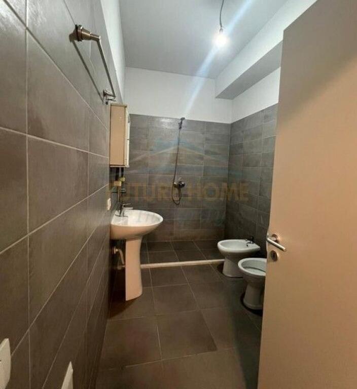 Shitet, Apartament 1+1, Kompleksi Mangalem, Tirana.