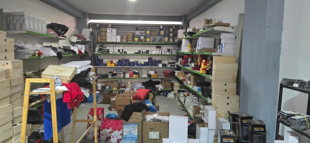 Locale commerciale in vendita – Zogu i Zi