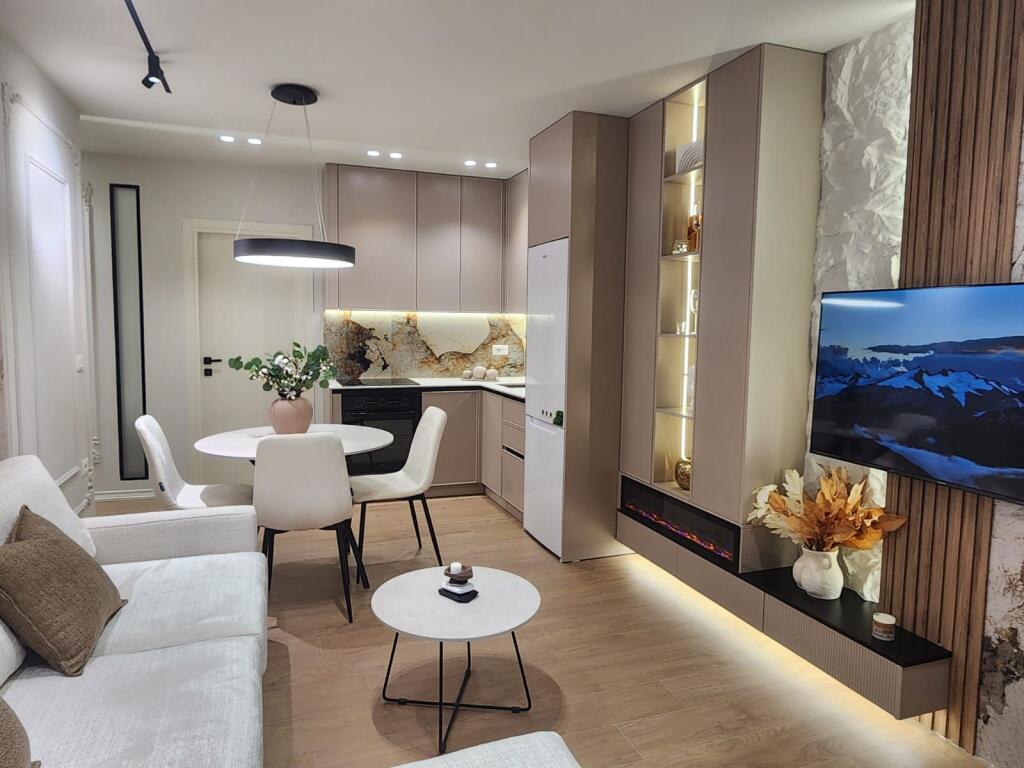 Shitet Apartament 2+1 në Plazh, Durrës