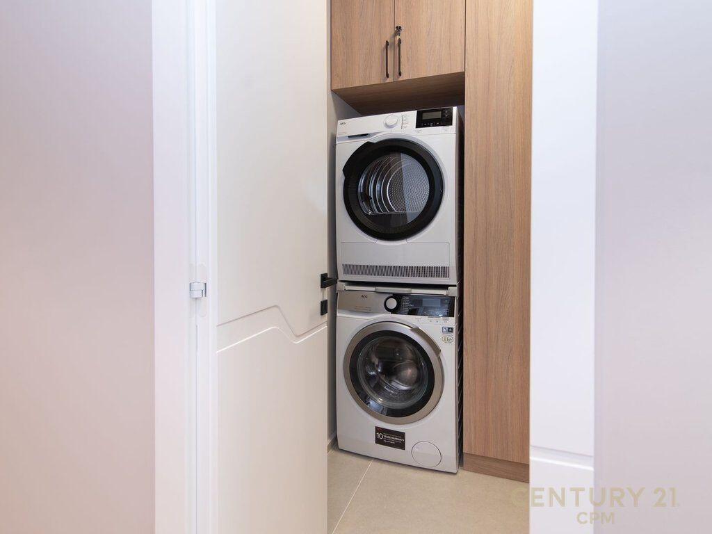 Penthouse Premium 3+1+2 me Verandë Panoramike – Vlorë