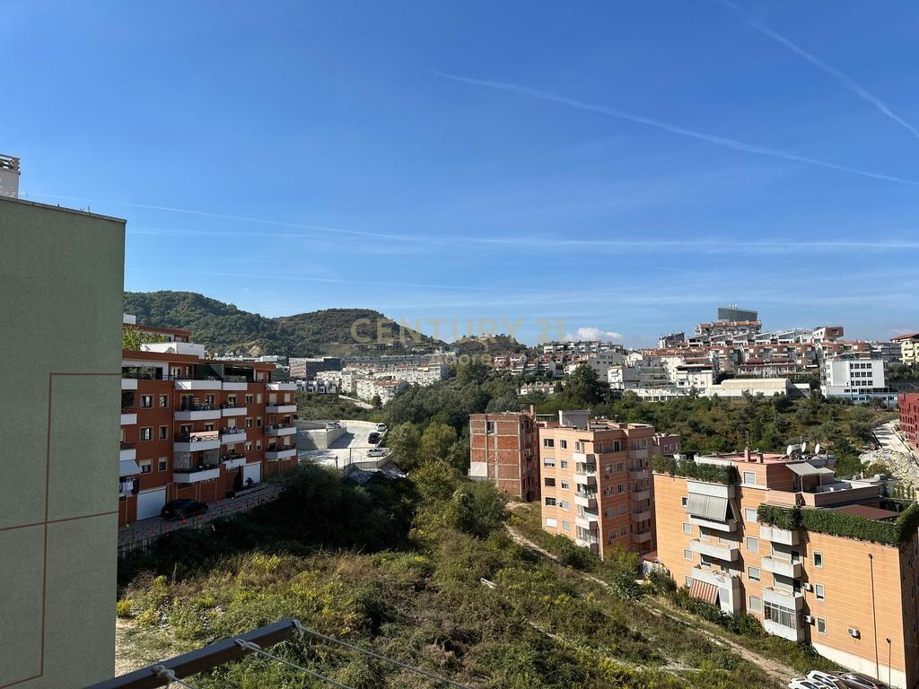 APARTAMENT 2+1 ME QIRA – TEK KOPSHTI BOTANIK, TIRANË