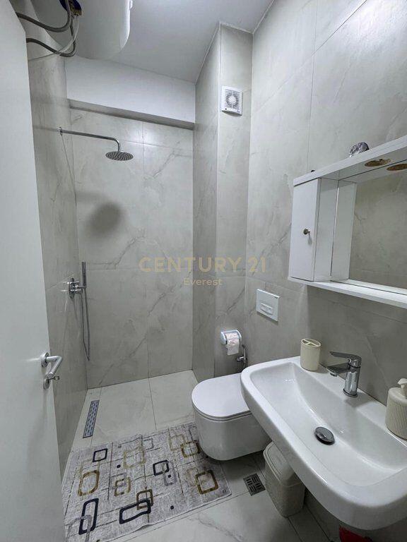 KOMPLEKSI MANGALEM, APARTAMENT 1+1 PER QIRA