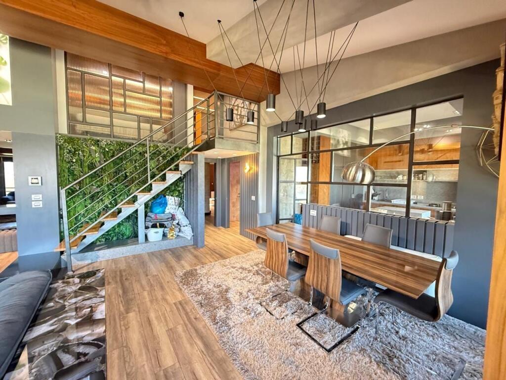 Appartamento Duplex in affitto 3+1 Presso il Lago Secco (ID B230151) Tirana