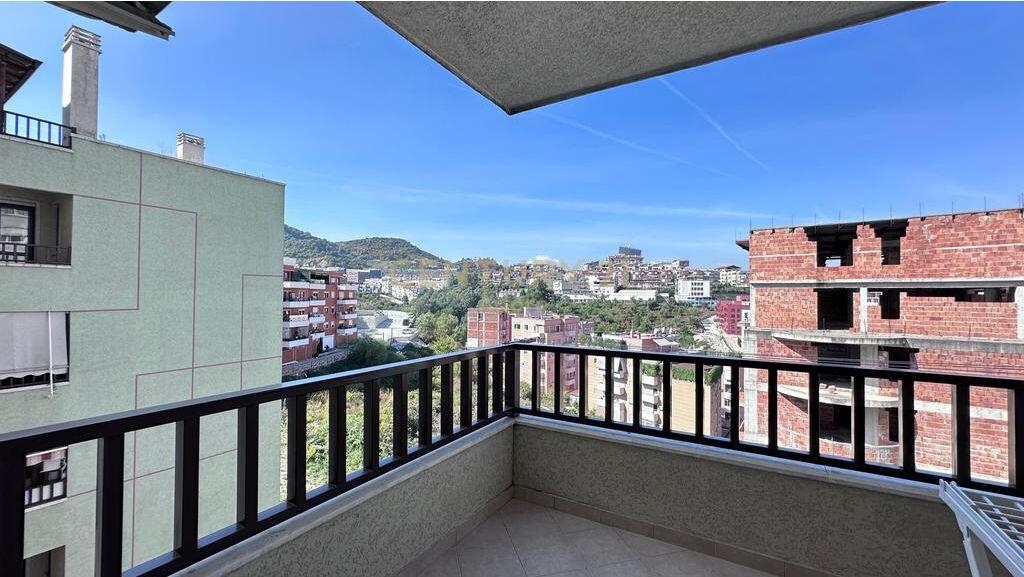 APARTAMENT 2+1 ME QIRA – TEK KOPSHTI BOTANIK, TIRANË