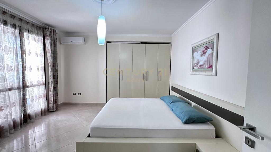 APARTAMENT 2+1 ME QIRA – TEK KOPSHTI BOTANIK, TIRANË