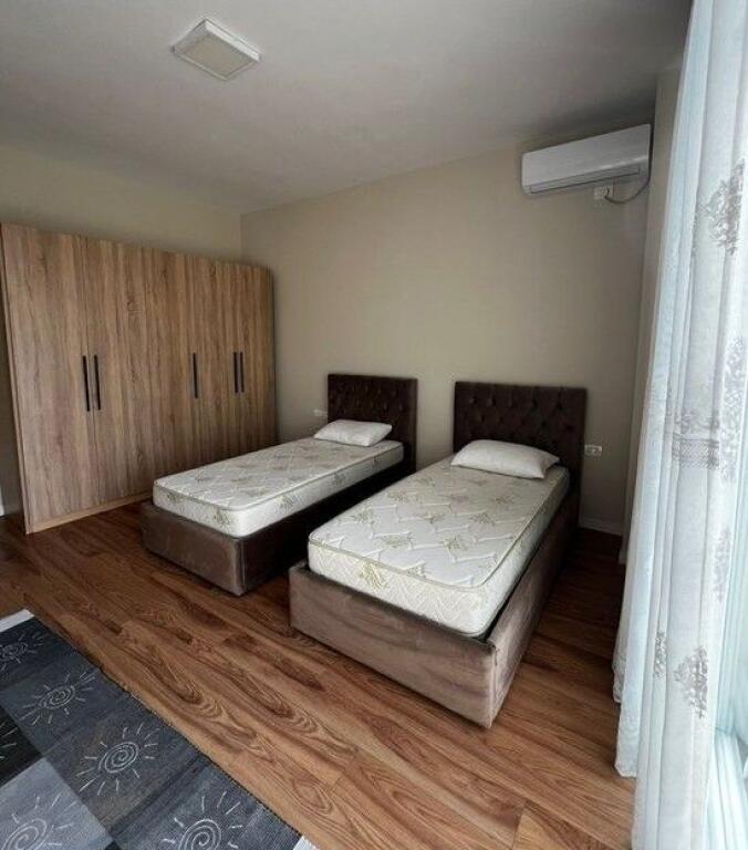 Qera, Vile 2-Kateshe, Prush, Tirana.