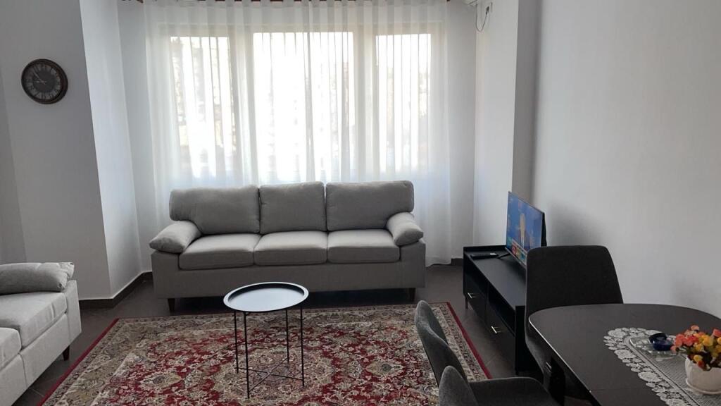 Rr”Mine Peza”, jepet me qira apartment 1+1! 500 Euro