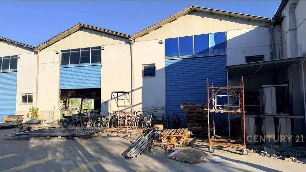 AFFITTASI – CAPANNONE INDUSTRIALE 600 m², VIA JORDAN MISJA