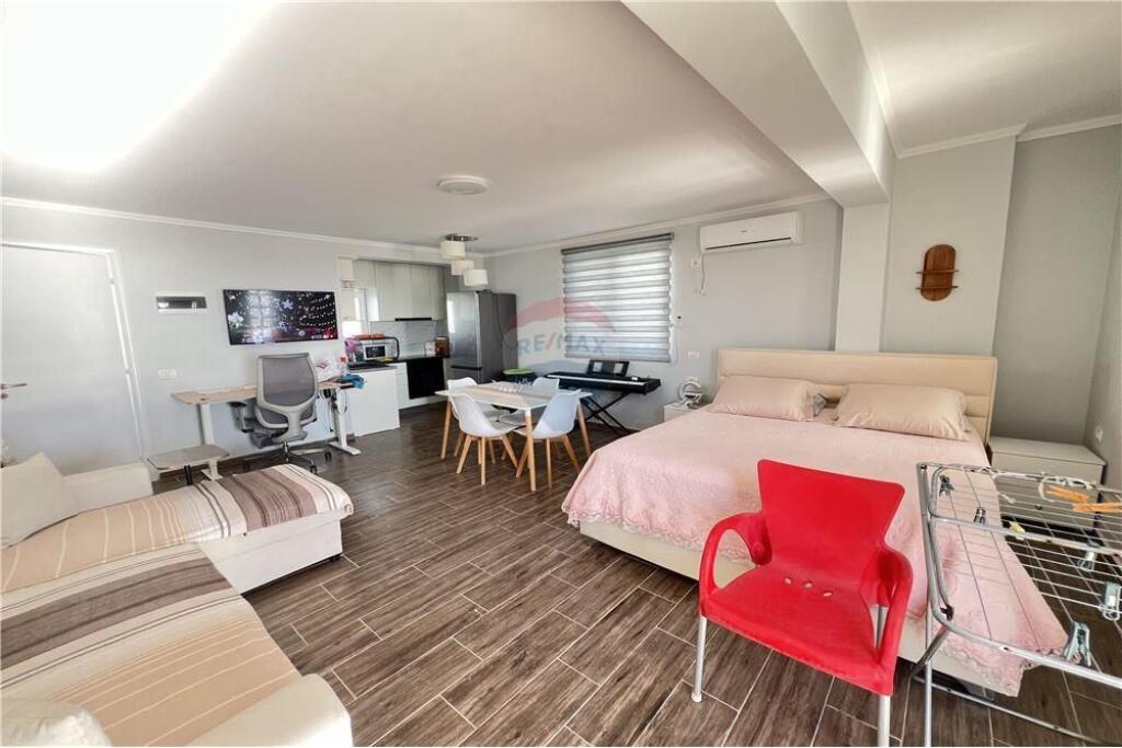 Attico Unico a Skele, con Terrazza Gigantesca e Vista Mozzafiato sul Mare!