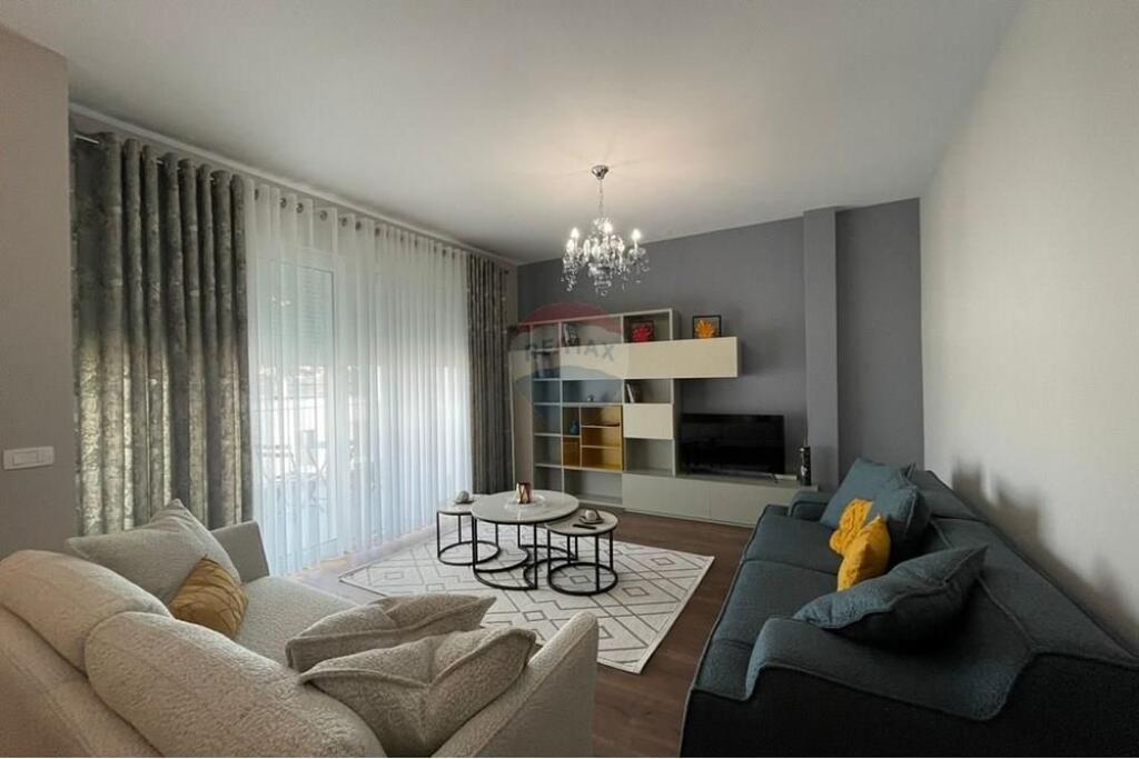 Apartament 3+1 + 2P parkimi tek Park Life!