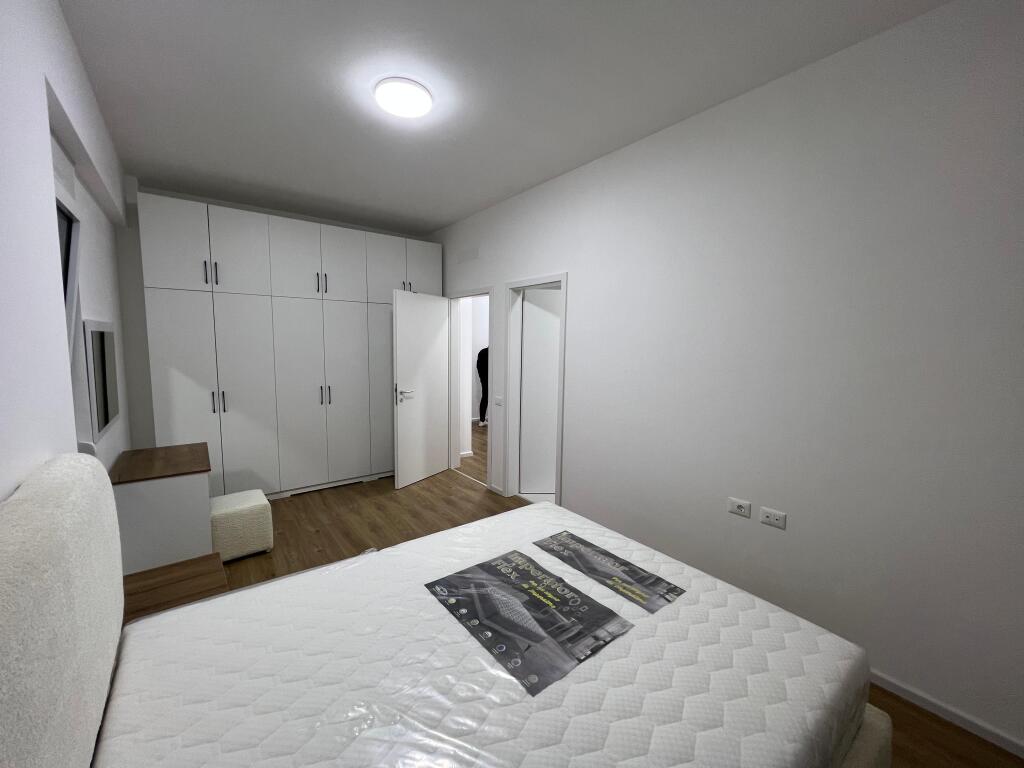 Qera apartament 2+1 Tek Oxa ne Fresk 55000 leke